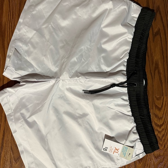 Primark Swim Shorts NWT White and Black Size XL - Picture 2 of 5